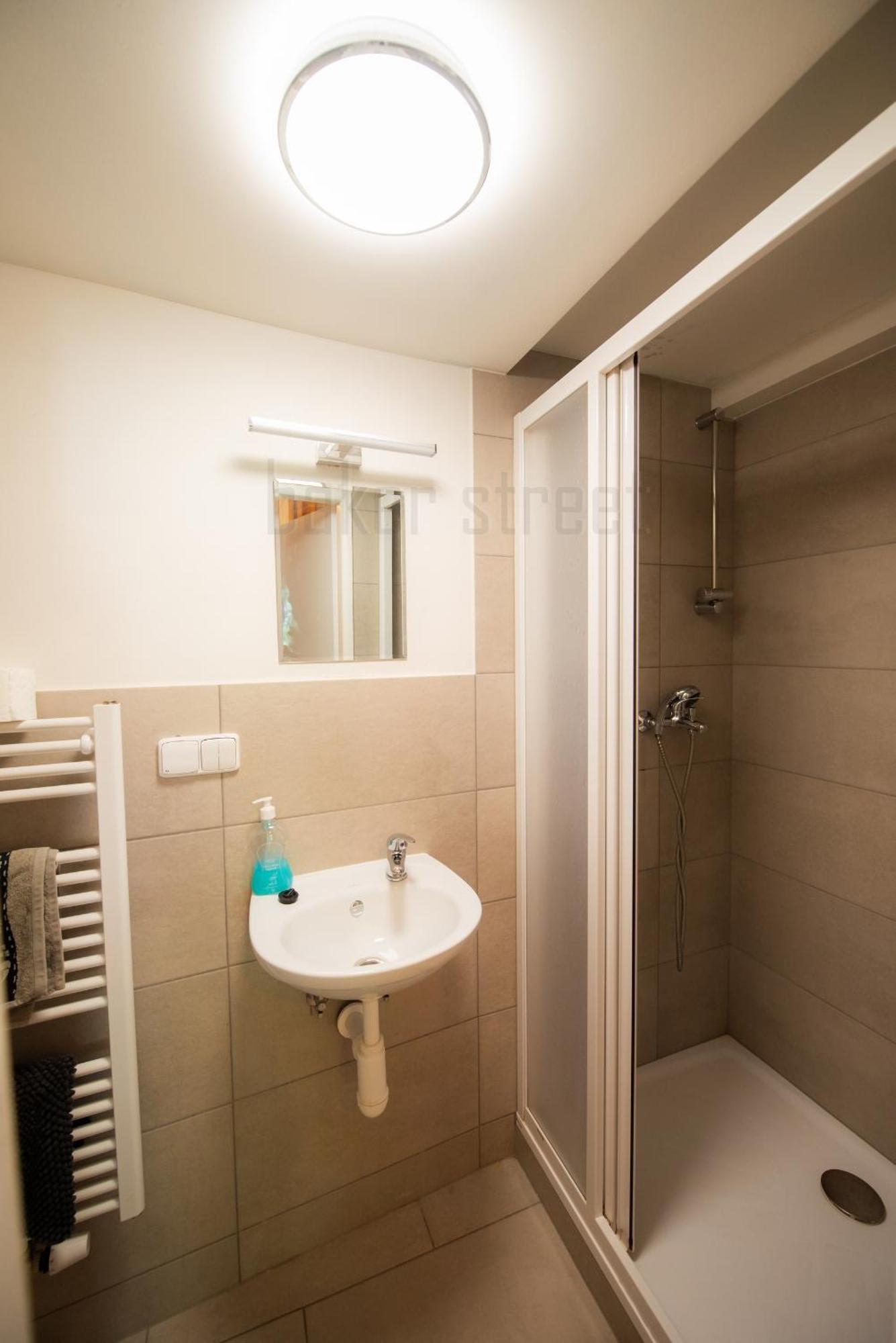 Storey Apartment Close To Metro Palmovka Prague Extérieur photo